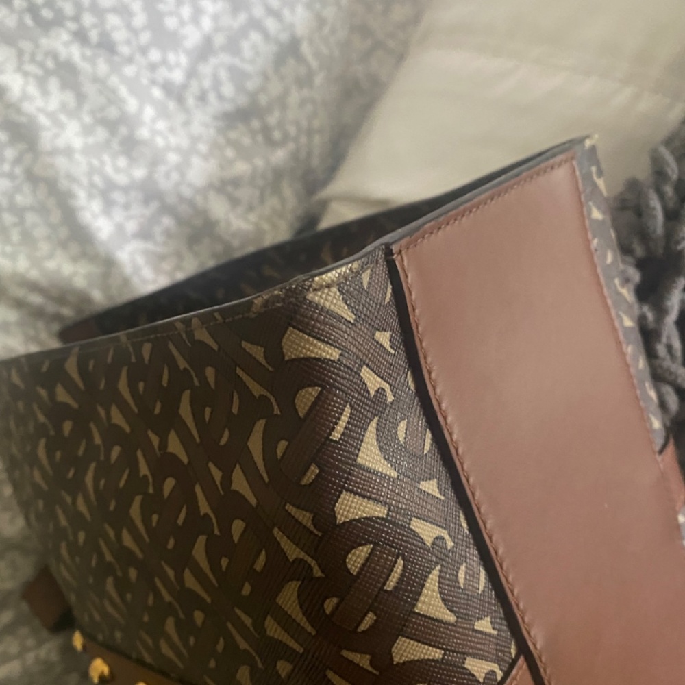 Burberry tote - Picture 7 of 8